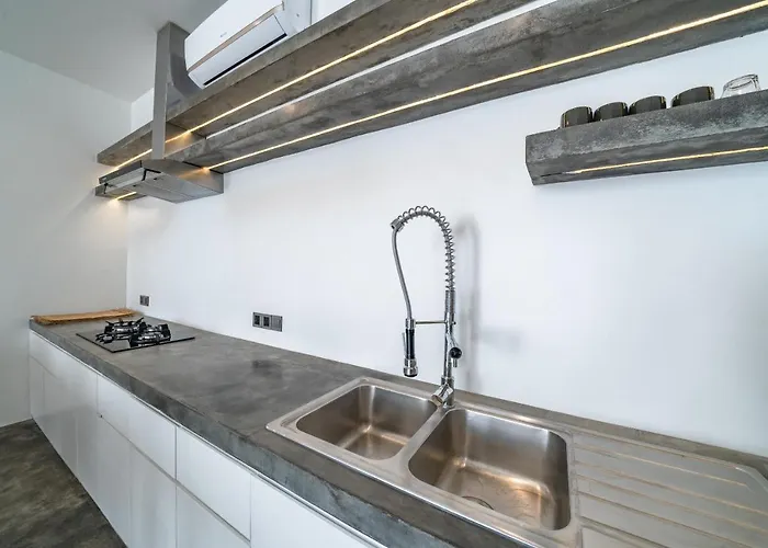 Loft Alex - Modern 1-bdr Luxury Loft In Great Location ! *
