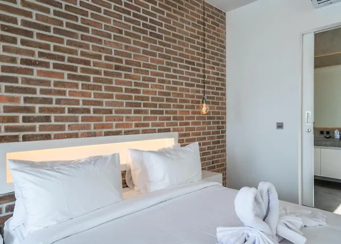 Loft Alex - Modern 1-bdr Luxury Loft In Great Location ! *