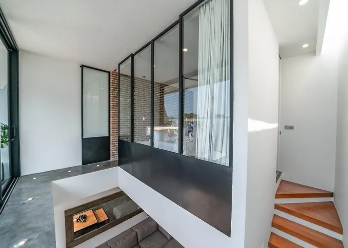 Appartamento Loft Alex - Modern 1-bdr Luxury Loft In Great Location !