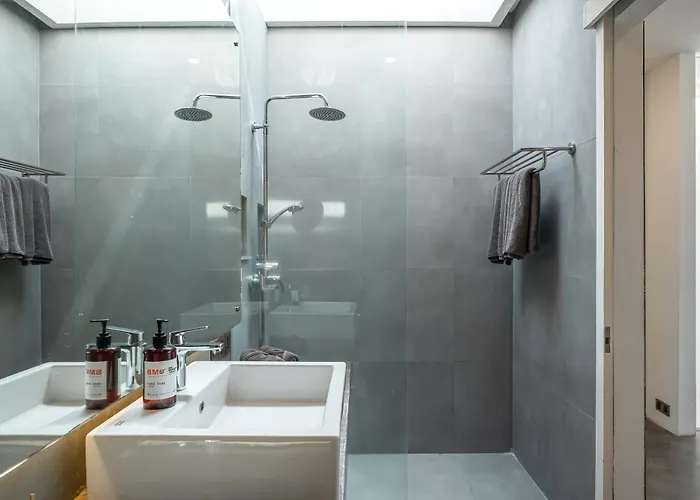 Loft Alex - Modern 1-bdr Luxury Loft In Great Location !