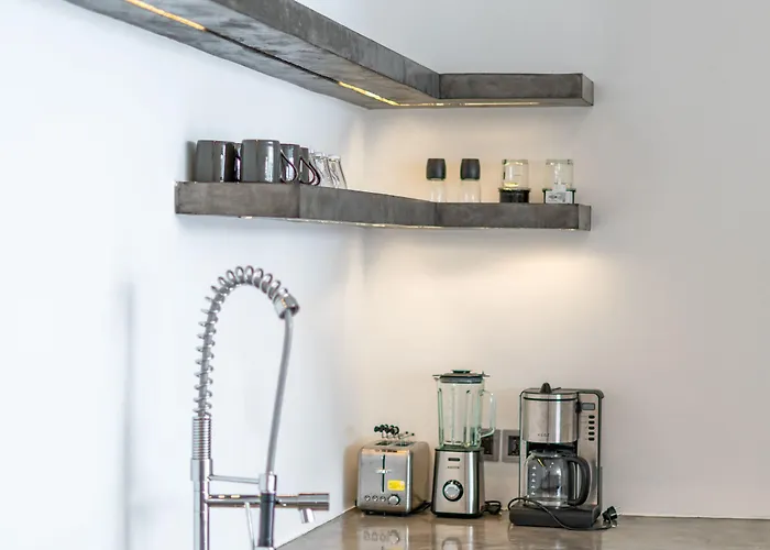 Apartamento Loft Alex - Modern 1-bdr Luxury Loft In Great Location !