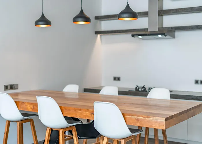 Loft Alex - Modern 1-bdr Luxury Loft In Great Location ! *